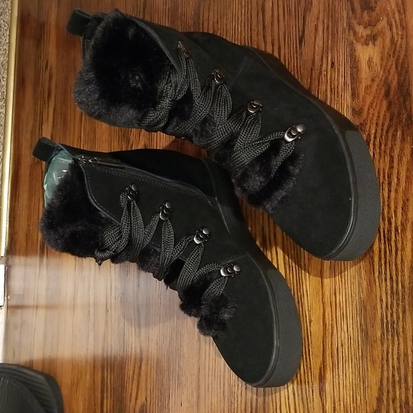J/Slides NYC leather and faux fur boots - Picture 1 of 11